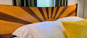 Escape the hustle and reconnect with nature at Outpost, your stay tucked along the borders of Shawnee State Forest. Whether you're seeking a solo retreat, a romantic getaway, or a  weekend with friends, this spot offers a blend of woods & comfort.