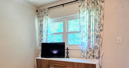 Escape the hustle and reconnect with nature at Outpost, your stay tucked along the borders of Shawnee State Forest. Whether you're seeking a solo retreat, a romantic getaway, or a weekend with friends, this spot offers a blend of woods & comfort.