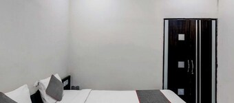 โรงแรม โอ ธริสซูร์ เรลเวย์ จังก์ชัน