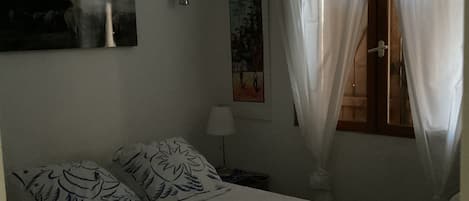 1 bedroom, iron/ironing board, bed sheets
