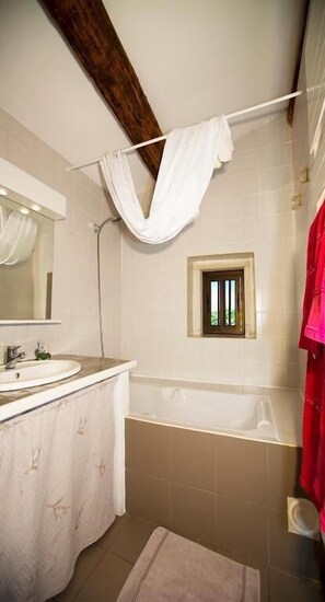 Double Room | Bathroom - Mas lou Geneste (Bollène)