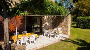 Double Room | Outdoor dining
