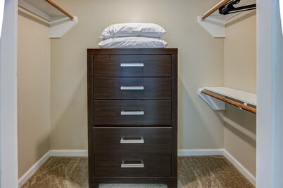 Cute & Cozy! 5 Min from Woodlands Med Center 10 min from Woodlands Pavilion