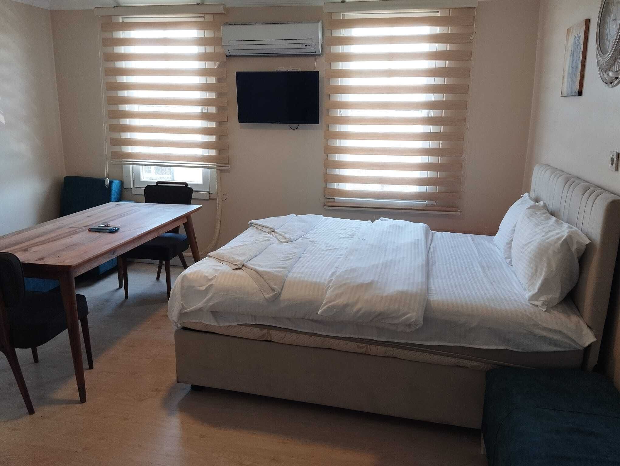 Comfort-huone, näköala puutarhaan | Silitysrauta/-lauta, ilmainen Wi-Fi