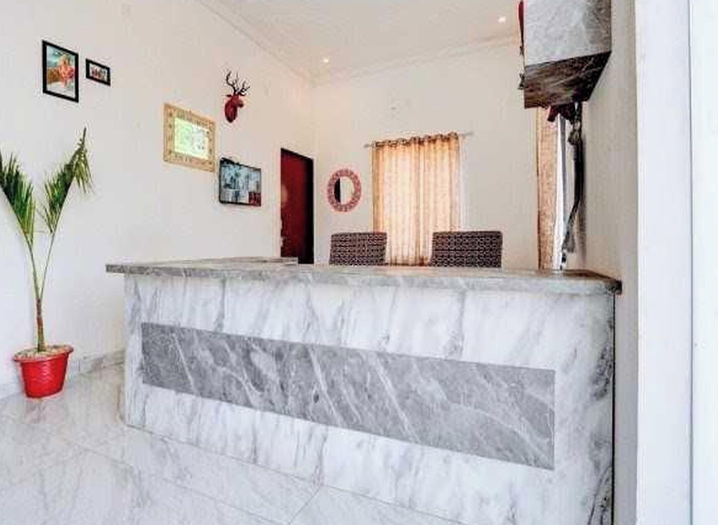 House | Reception