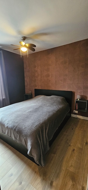 Room - Wonderful 1-bedroom apartment in Waarland for a relaxing stay. Near by the beach (Waarland)