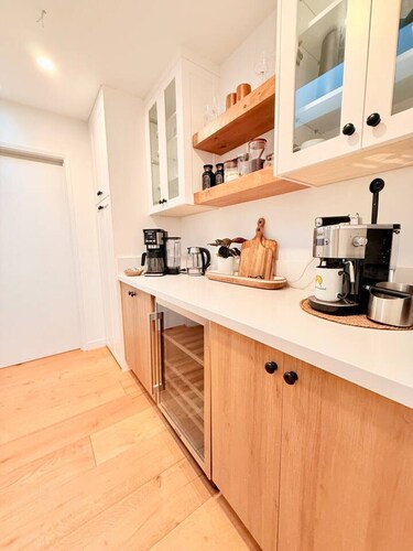 Lavender House + Guest Suite - Sleeps 11