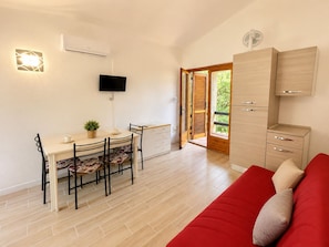 Apartment | Living area - Appartamento a 600 metri dal mare (San Teodoro)