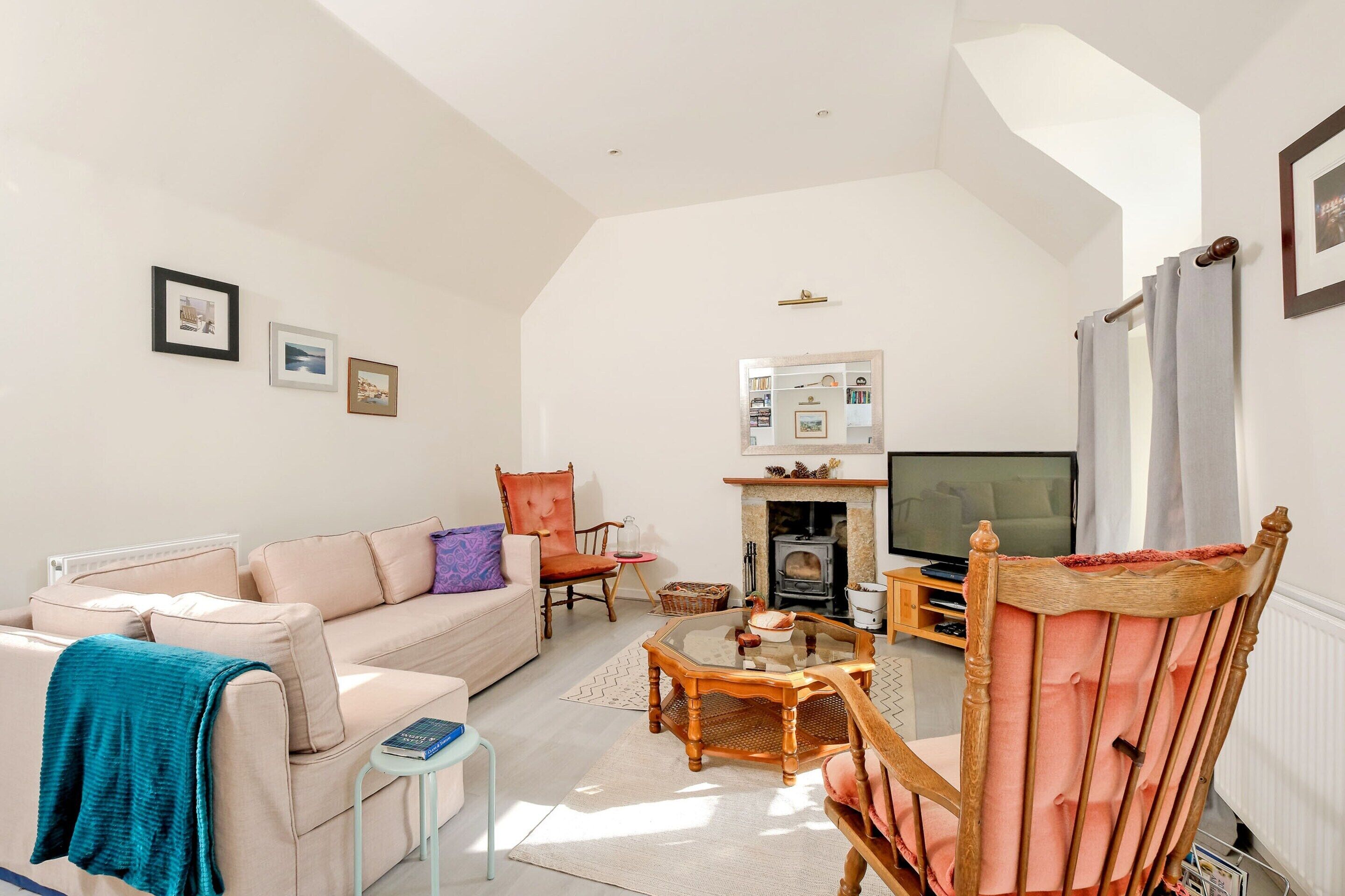 Cottage | Living area