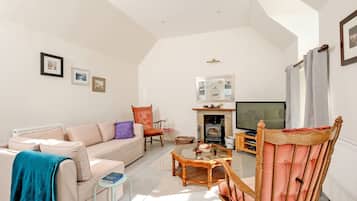 Cottage | Living area