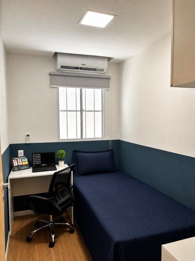 2-bedroom apartment in downtown Recife - 120m from UNICAP, garage and WiFi.