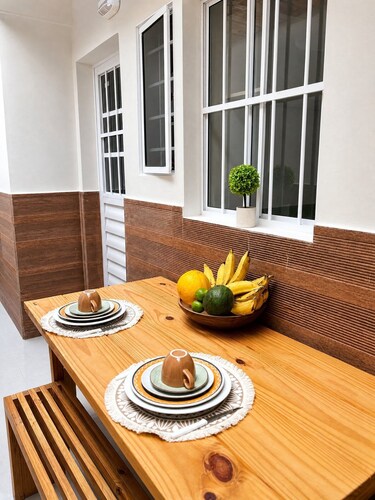 2-bedroom apartment in downtown Recife - 120m from UNICAP, garage and WiFi.