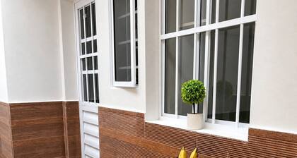 2-bedroom apartment in downtown Recife - 120m from UNICAP, garage and WiFi.