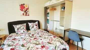 5 Schlafzimmer, Bügeleisen/Bügelbrett, WLAN, Bettwäsche