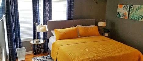 3 habitaciones, tabla de planchar con plancha, wifi y ropa de cama