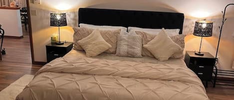 3 bedrooms, iron/ironing board, WiFi, bed sheets