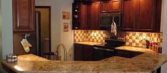 A Little Paradise with a Heated Pool! Near Rainbow Springs