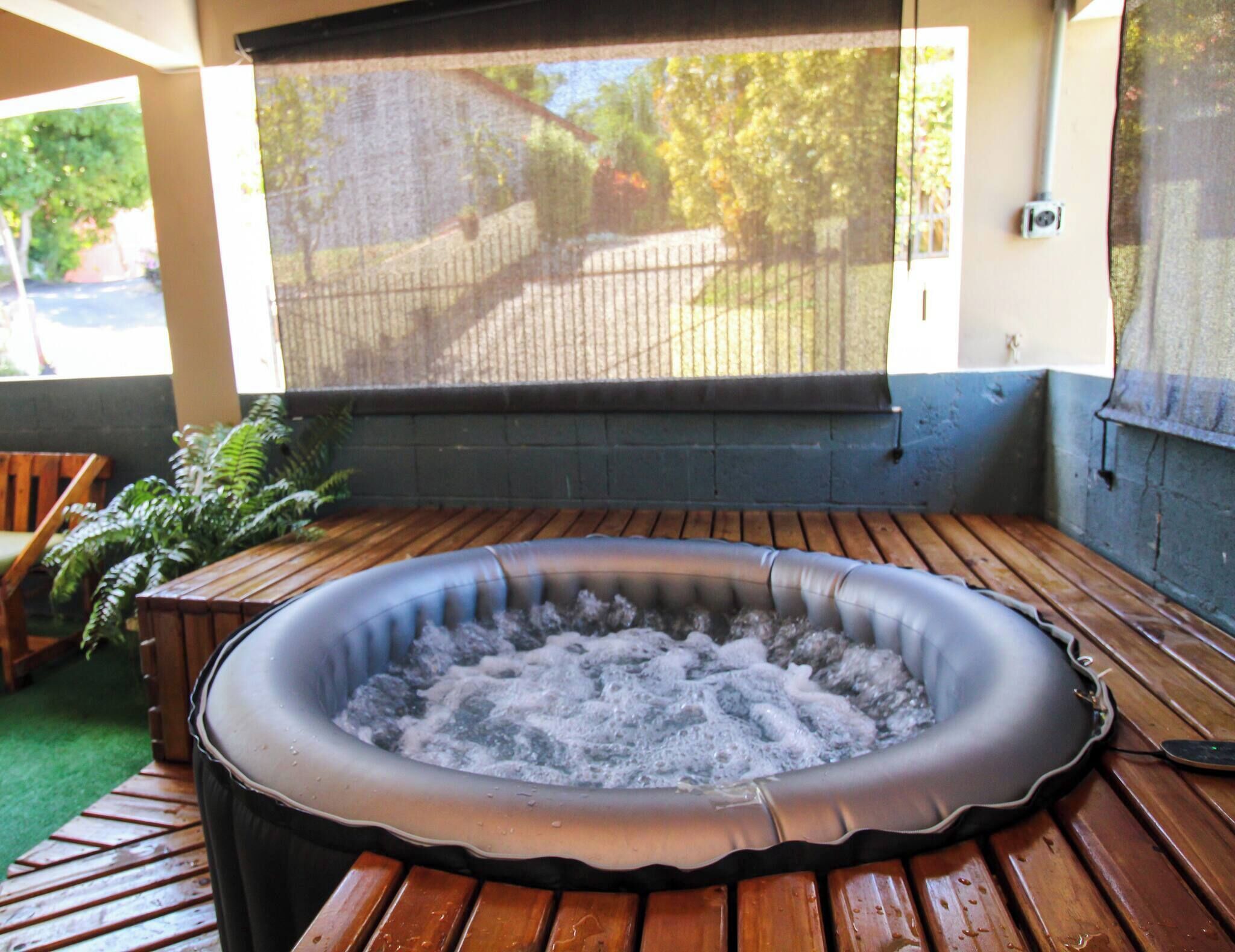 Outdoor spa tub