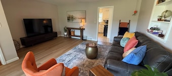 The Brick Haven in Brookings - spacious home in a central location!
