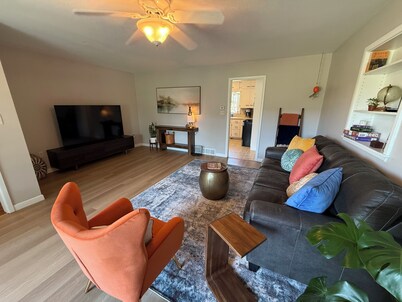 The Brick Haven in Brookings - spacious home in a central location!