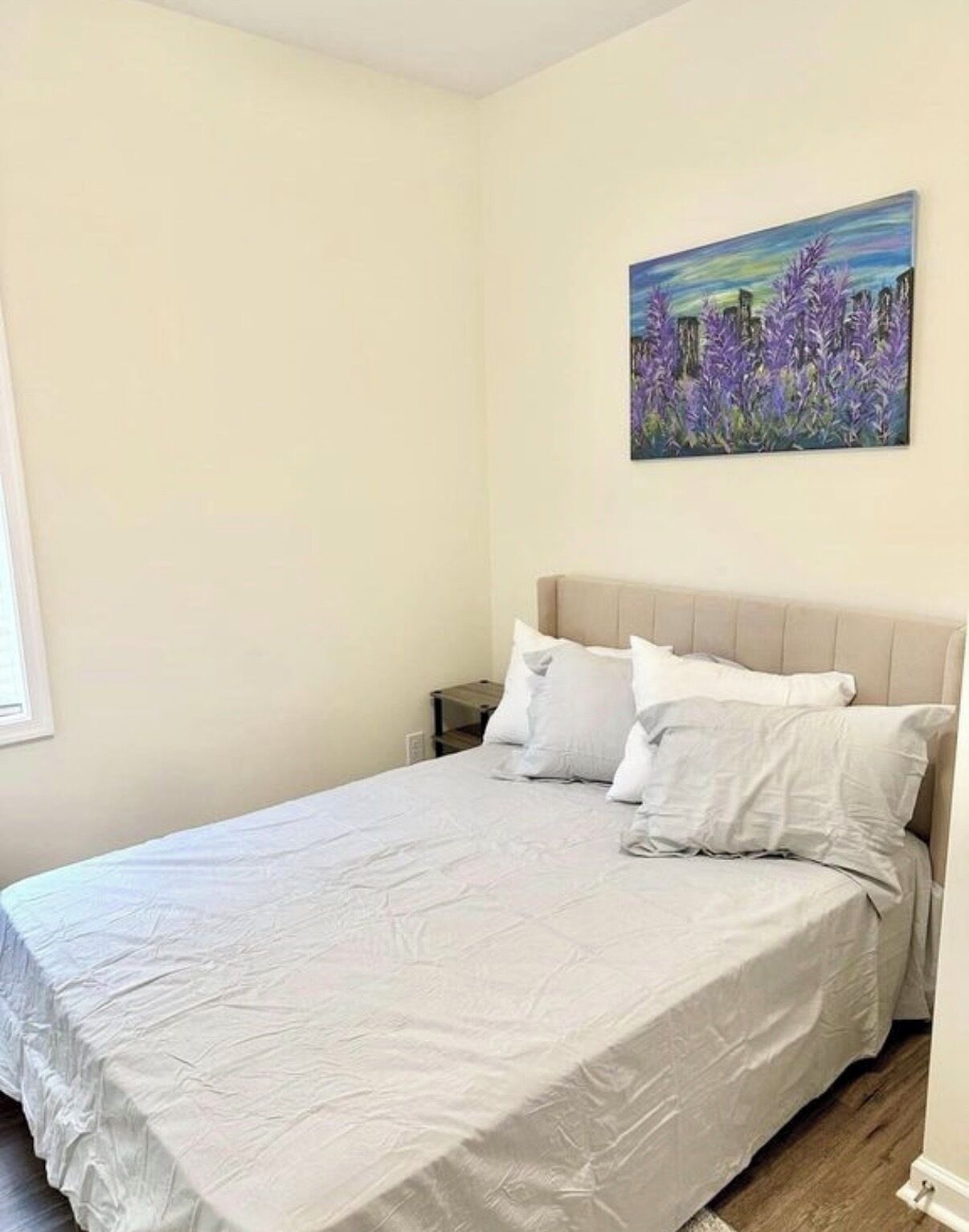 2 bedrooms, bed sheets