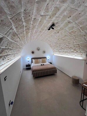 Iron/ironing board, WiFi, bed sheets - An elegant and sophisticated vacation home located in Triggiano, 10 minutes from Bari (Triggiano)