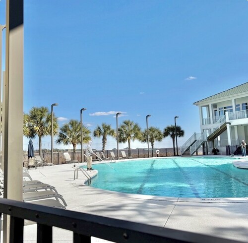 Cozy 2-bedroom villa in historic Belle Isle Yacht Club & Marina Georgetown SC