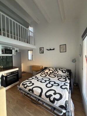 Bed sheets - Air-conditioned house for 4 people. • Swimming Pool • 200 meters from the beach • Gruissan (Gruissan)