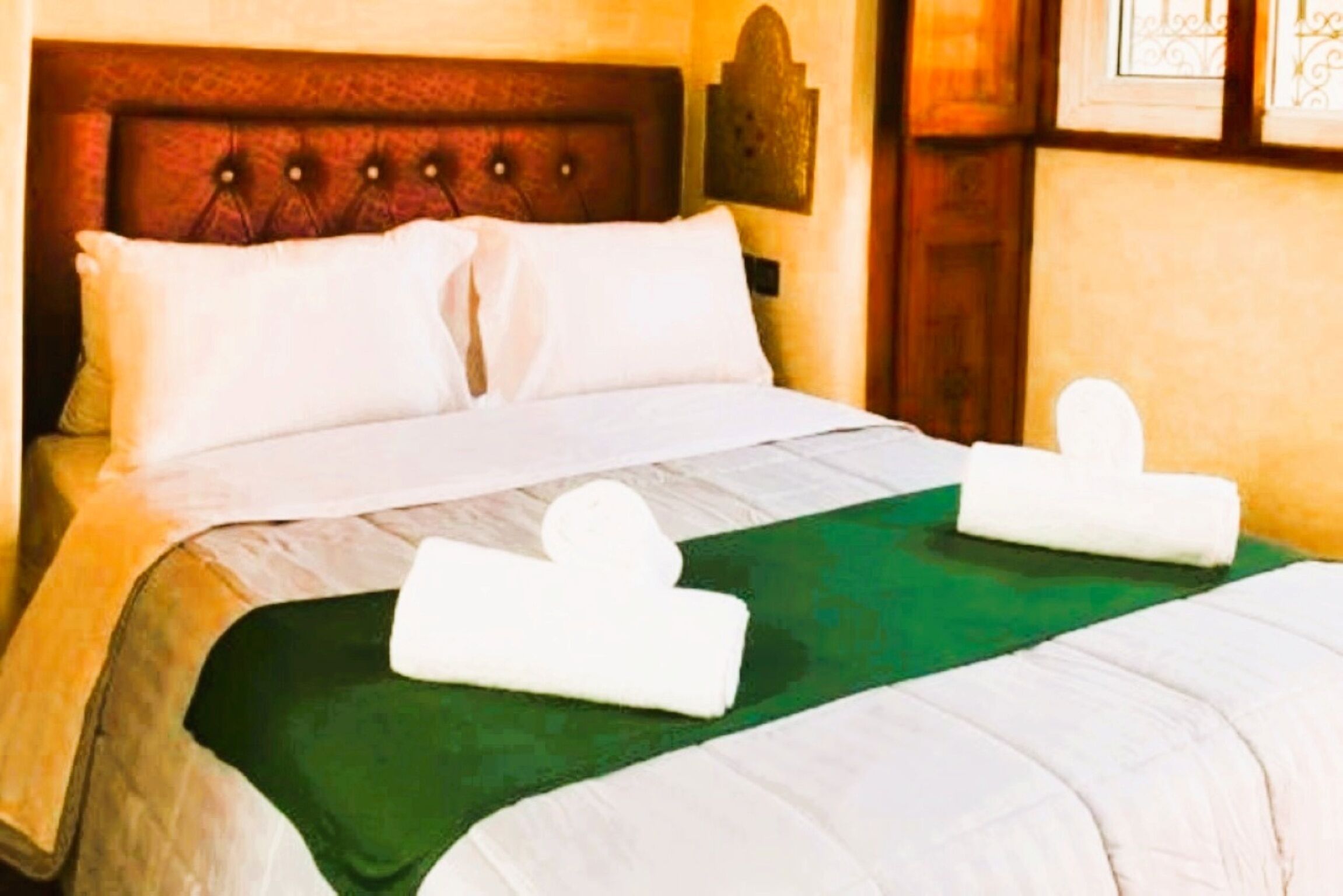3 chambres, fer et planche à repasser, Wi-Fi, literie fournie