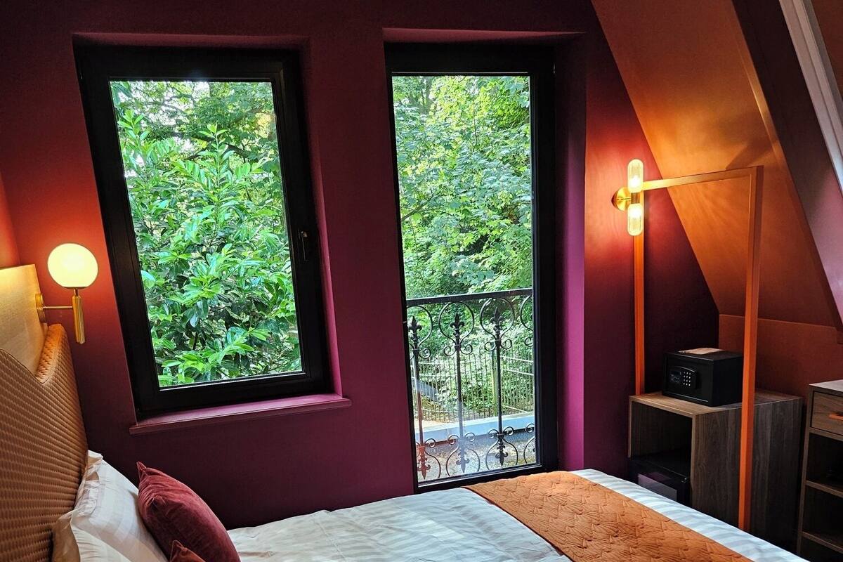 Standard-Doppelzimmer, Parkblick | Zimmersafe, Verdunkelungsvorhänge, schallisolierte Zimmer