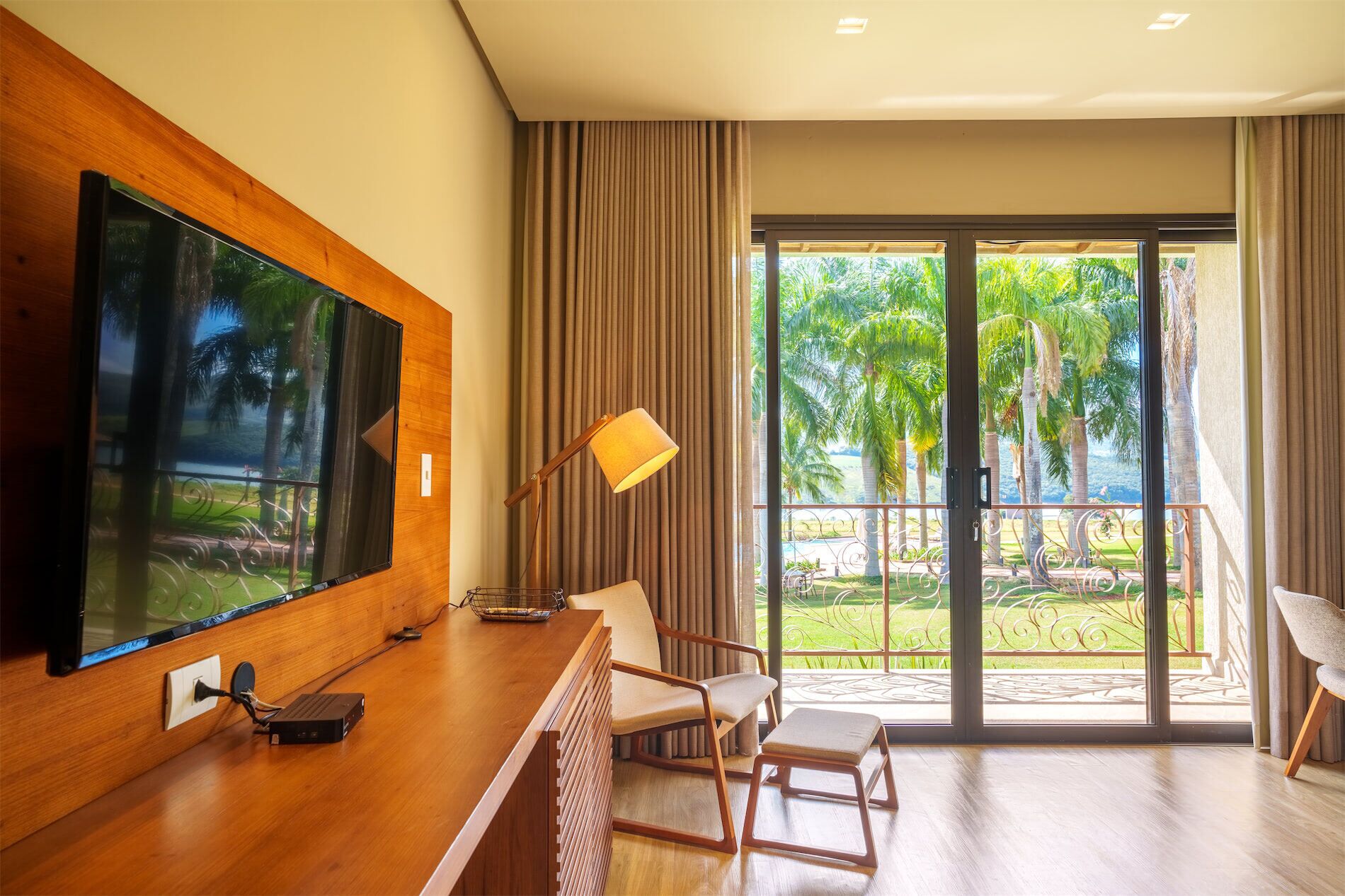Superior Suite, Garden View | Interior