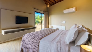 Luxury Suite, Lake View