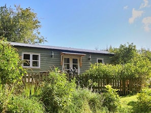 Exterior - Secluded Woodland Hut for 2 (Shrewsbury)