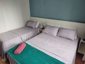 Phòng 3 phong cách cổ điển, nhiều giường, không hút thuốc | Bàn ủi/dụng cụ ủi quần áo, truy cập Internet không dây miễn phí