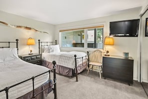 Desk, iron/ironing board, travel crib, WiFi
