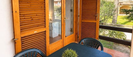 House, 2 Bedrooms, Smoking | Balcony