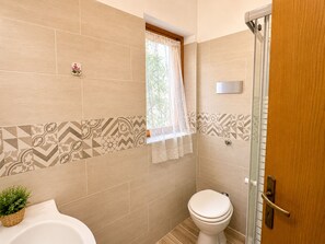 Nhà, 2 phòng ngủ, hút thuốc | Phòng tắm
