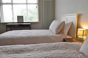 Iron/ironing board, WiFi, bed sheets