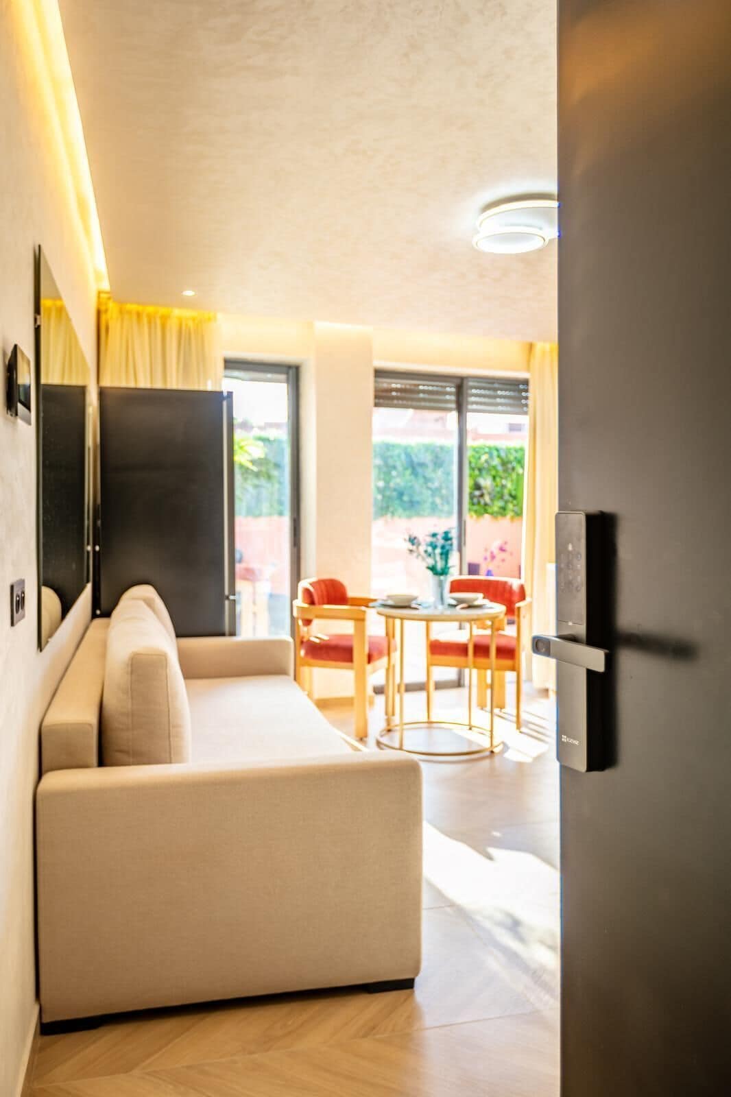 Basic Apartment | Living area