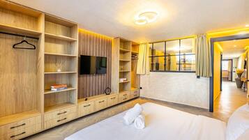 Basic Apartment | Blackout drapes, iron/ironing board, WiFi (free)
