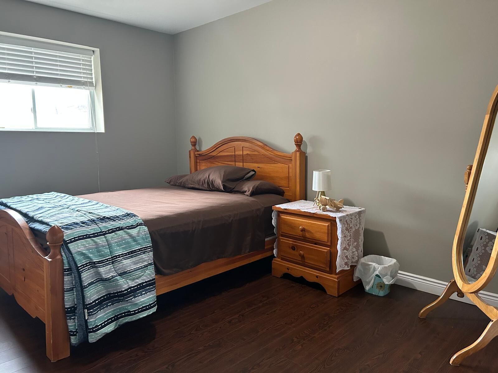 3 quartos, ferros/tábuas de passar roupa, Wi-Fi, roupa de cama