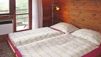 2 bedrooms, Internet, bed sheets