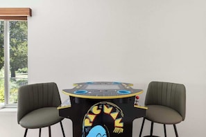 Spielezimmer