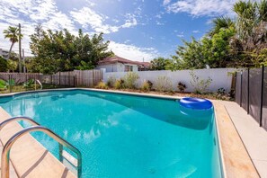 Interior - Large Pool Home & Blocks Away From the Beach! (Daytona Beach)