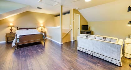 6BR Family Home Near Twin Hills Fire Pit