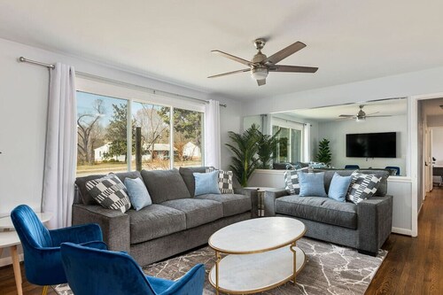 Modern Bungalow Game Room Fire Pit Grill