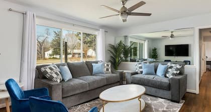 Modern Bungalow Game Room Fire Pit Grill