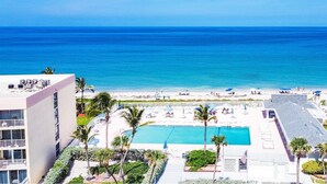 A resort with a pool, beach, and ocean view. - Cal's Retreat N617 (Jensen Beach)