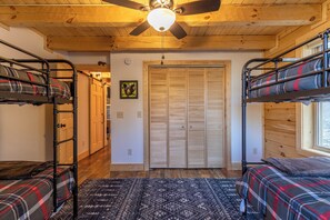 Interior - Ursa Minor (Banner Elk)