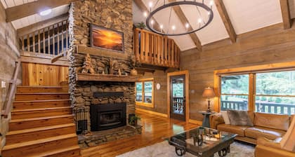 Blackberry Creek Cabin